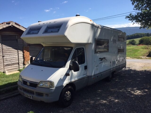 photos.external