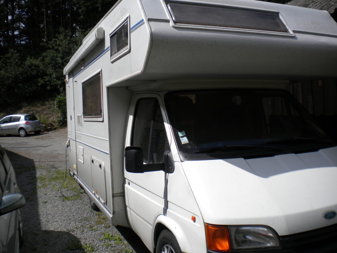 photos.external