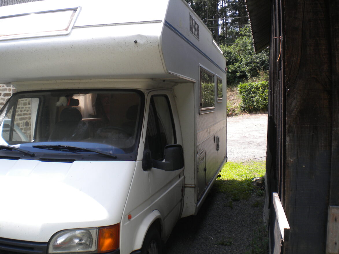 photos.external
