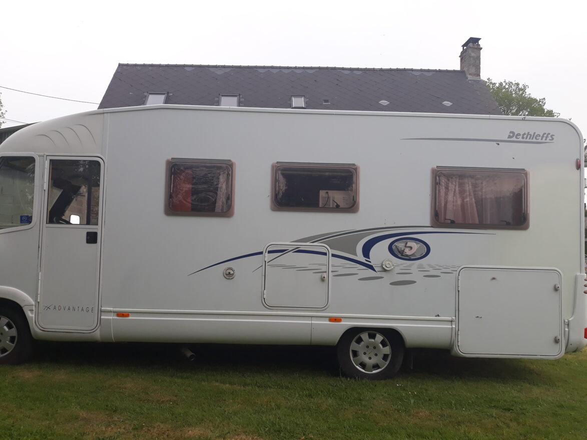photos.external