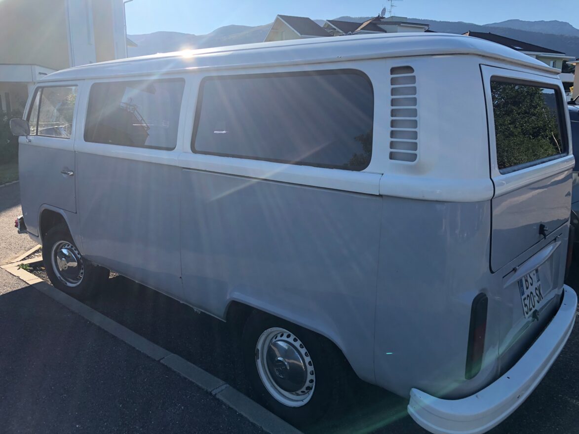 photos.external