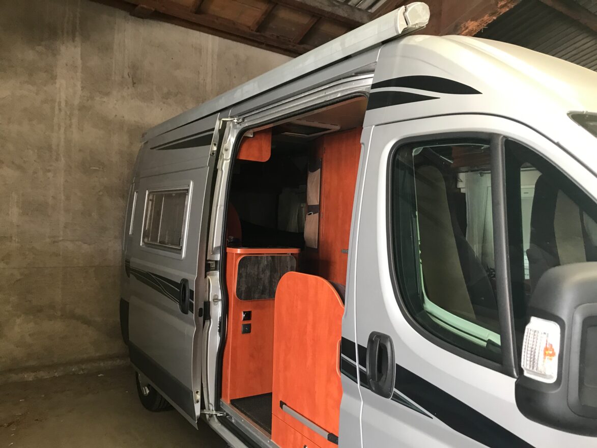 photos.external