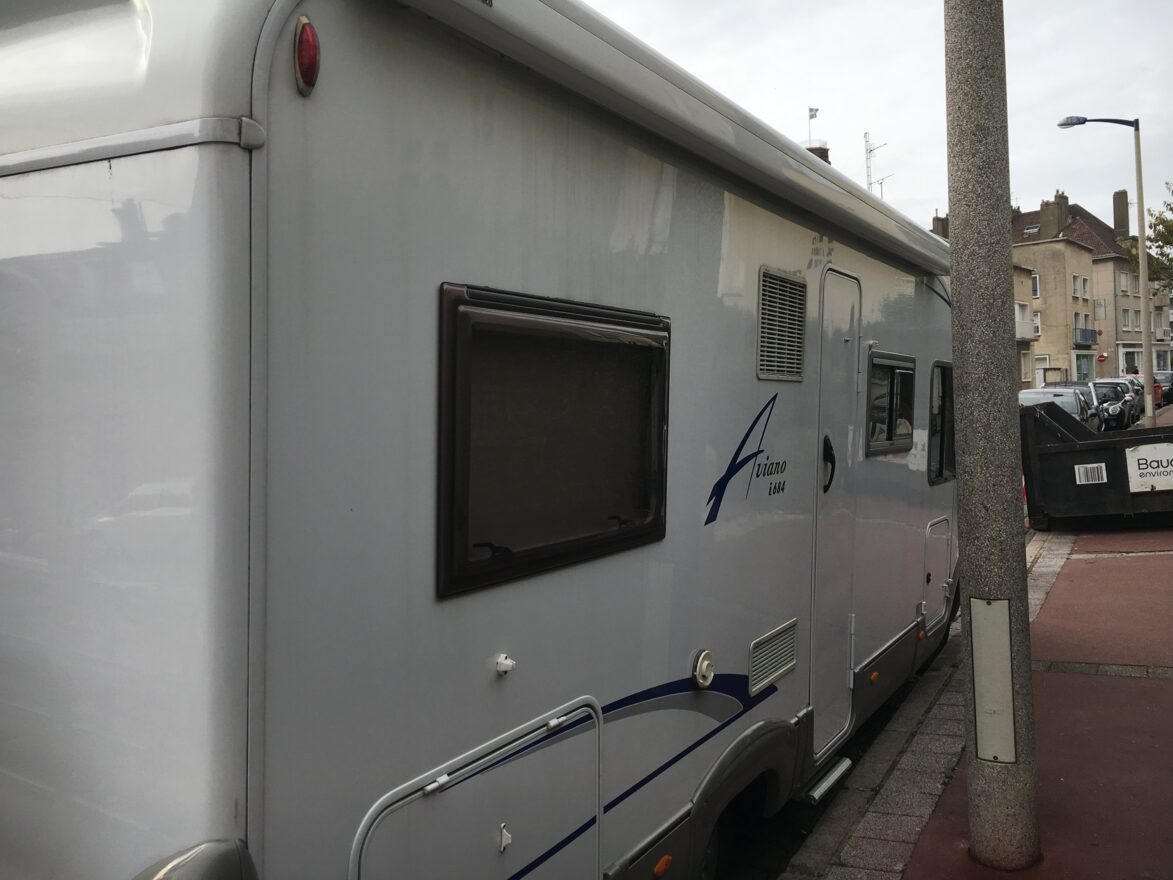 photos.external