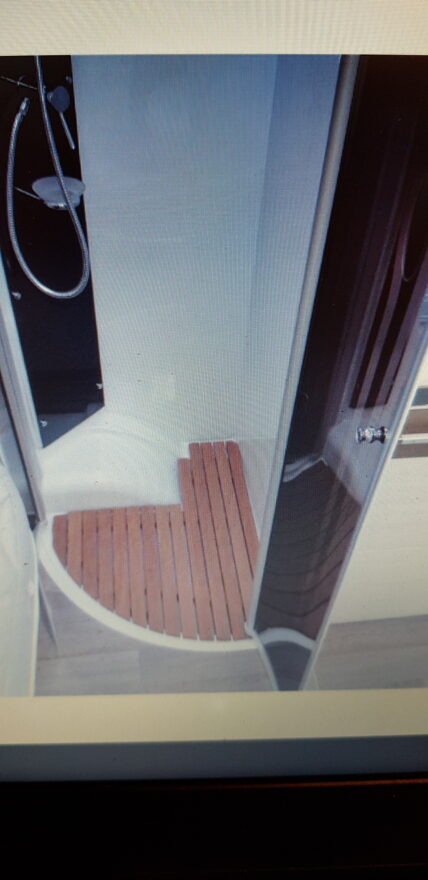 photos.others