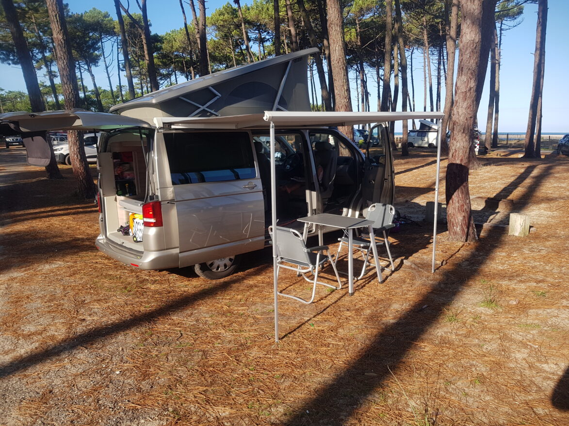 photos.external