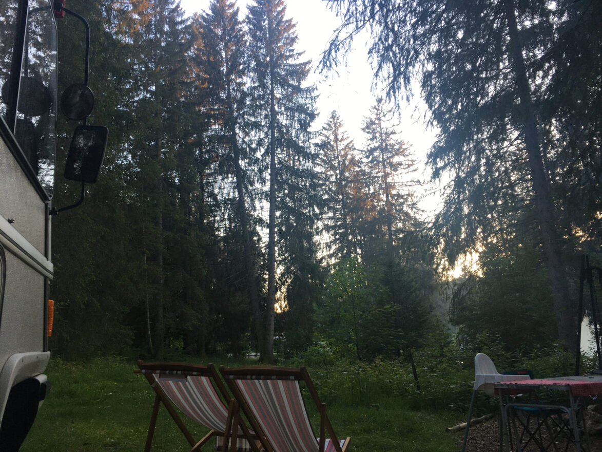 photos.external