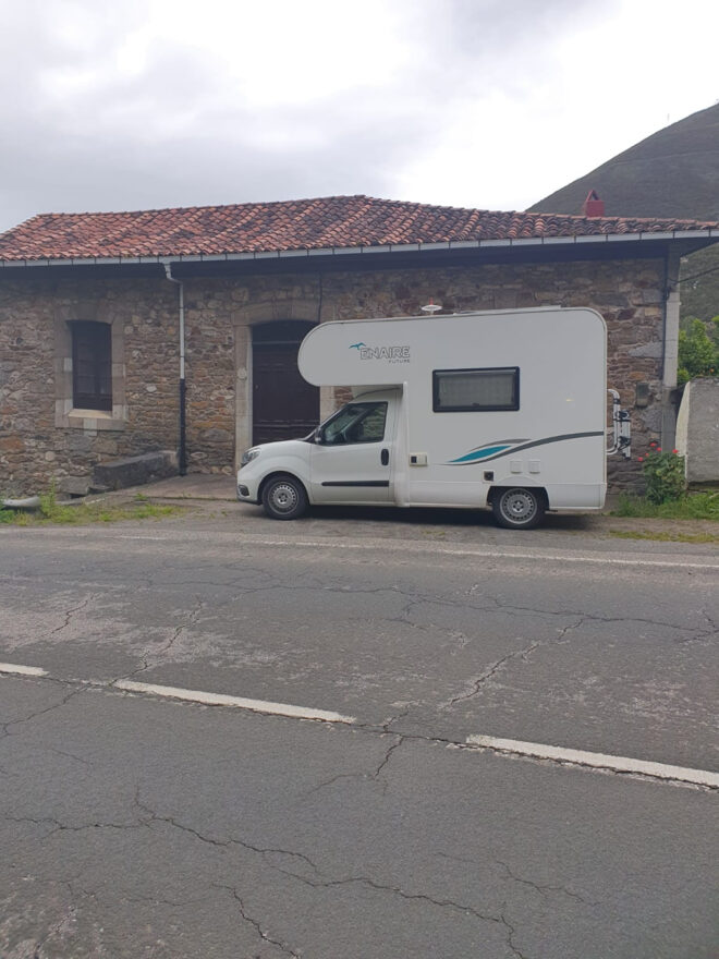 photos.external