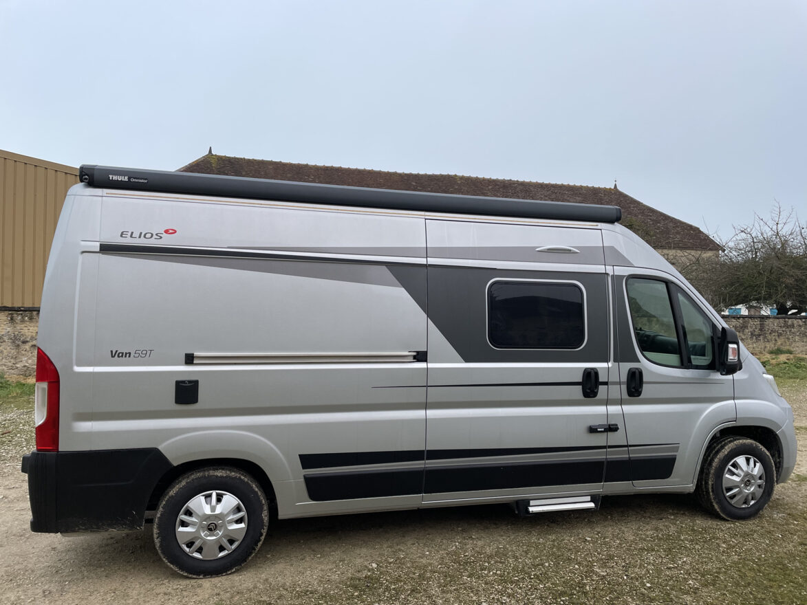 photos.external