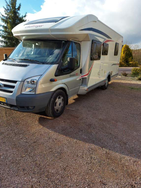 photos.external