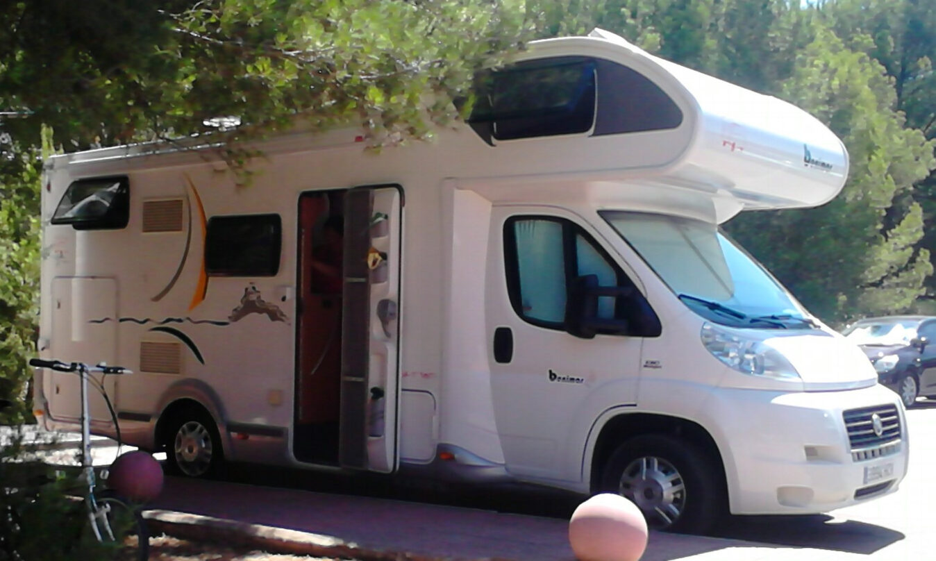 photos.external