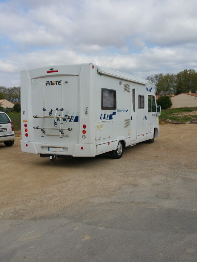 photos.external