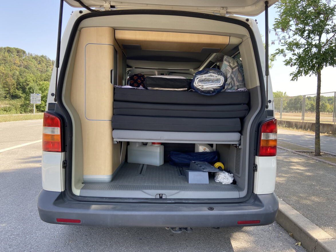 photos.external