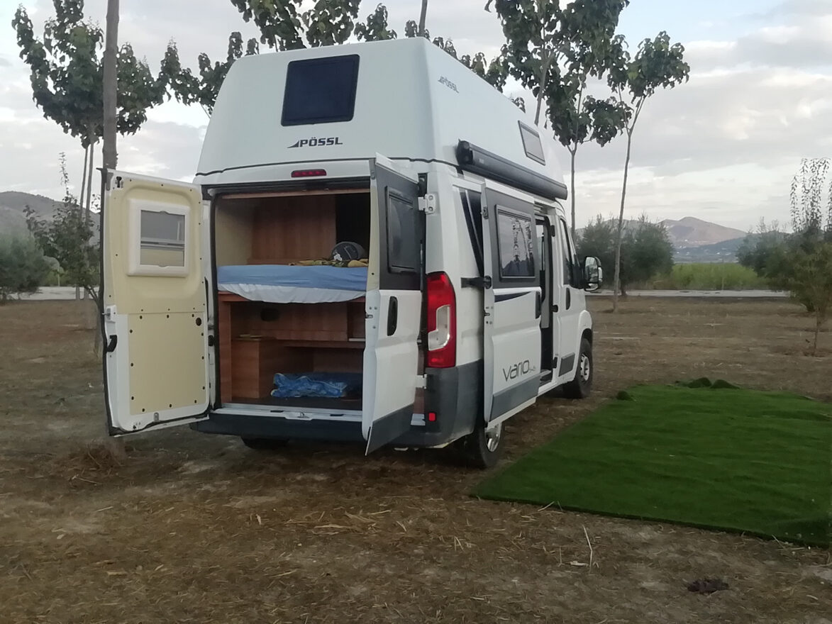 photos.external