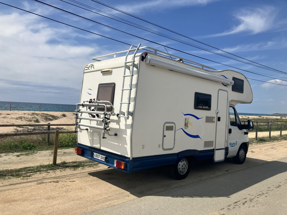 photos.external
