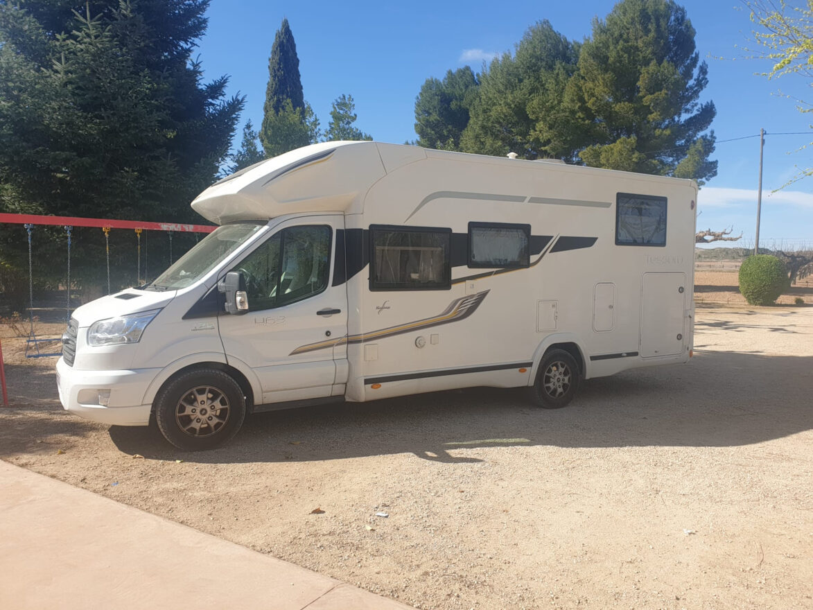 photos.external