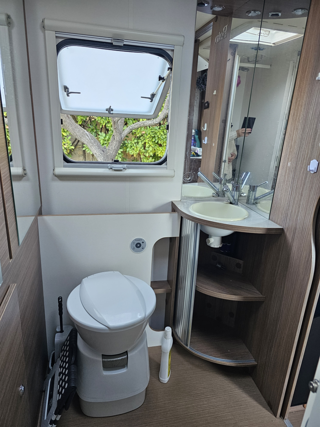 photos.bathroom