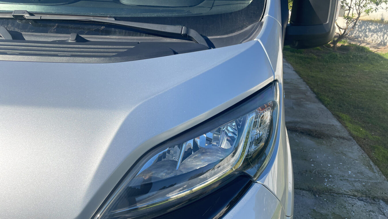 photos.external