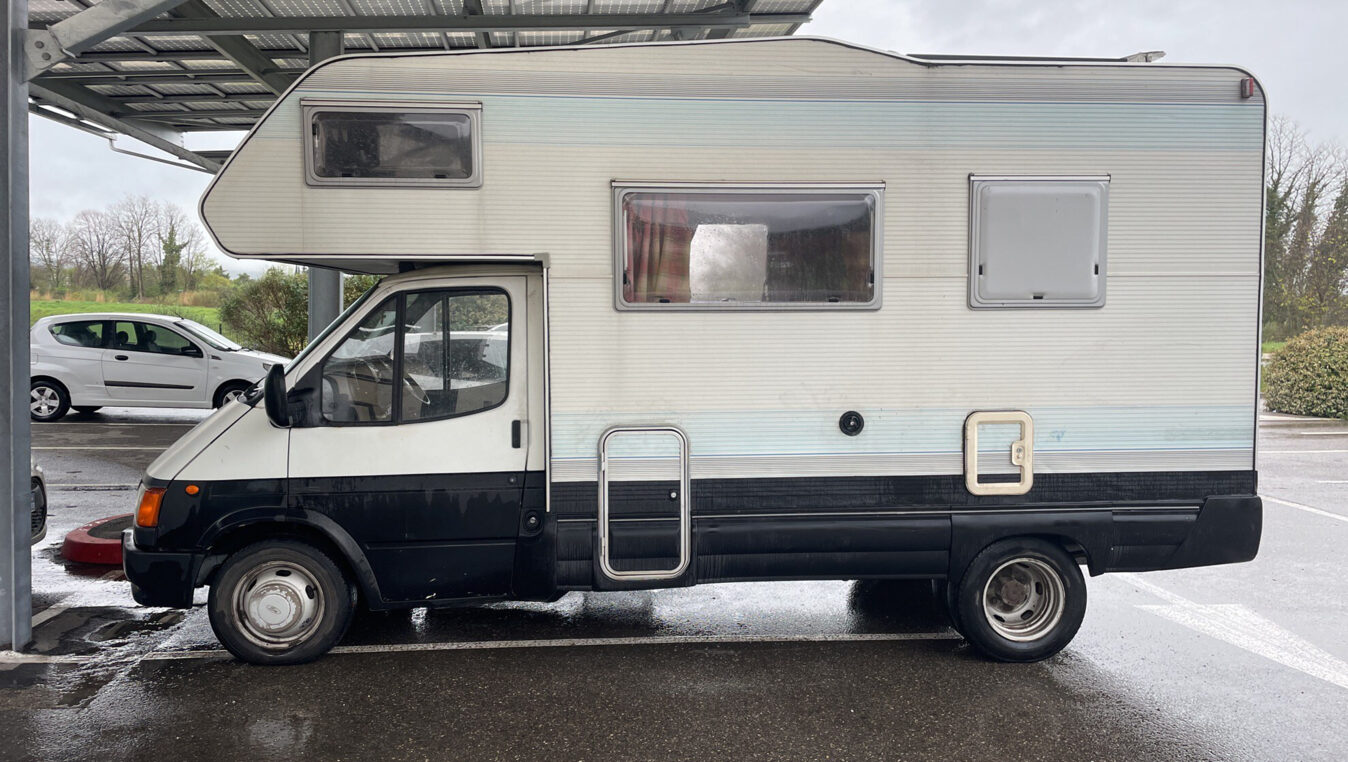 photos.external