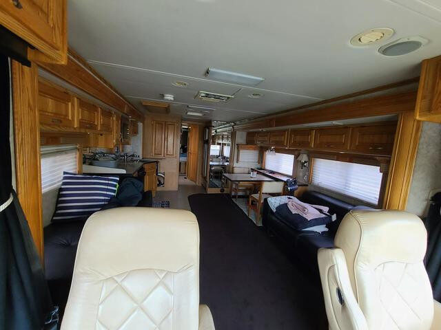 photos.external