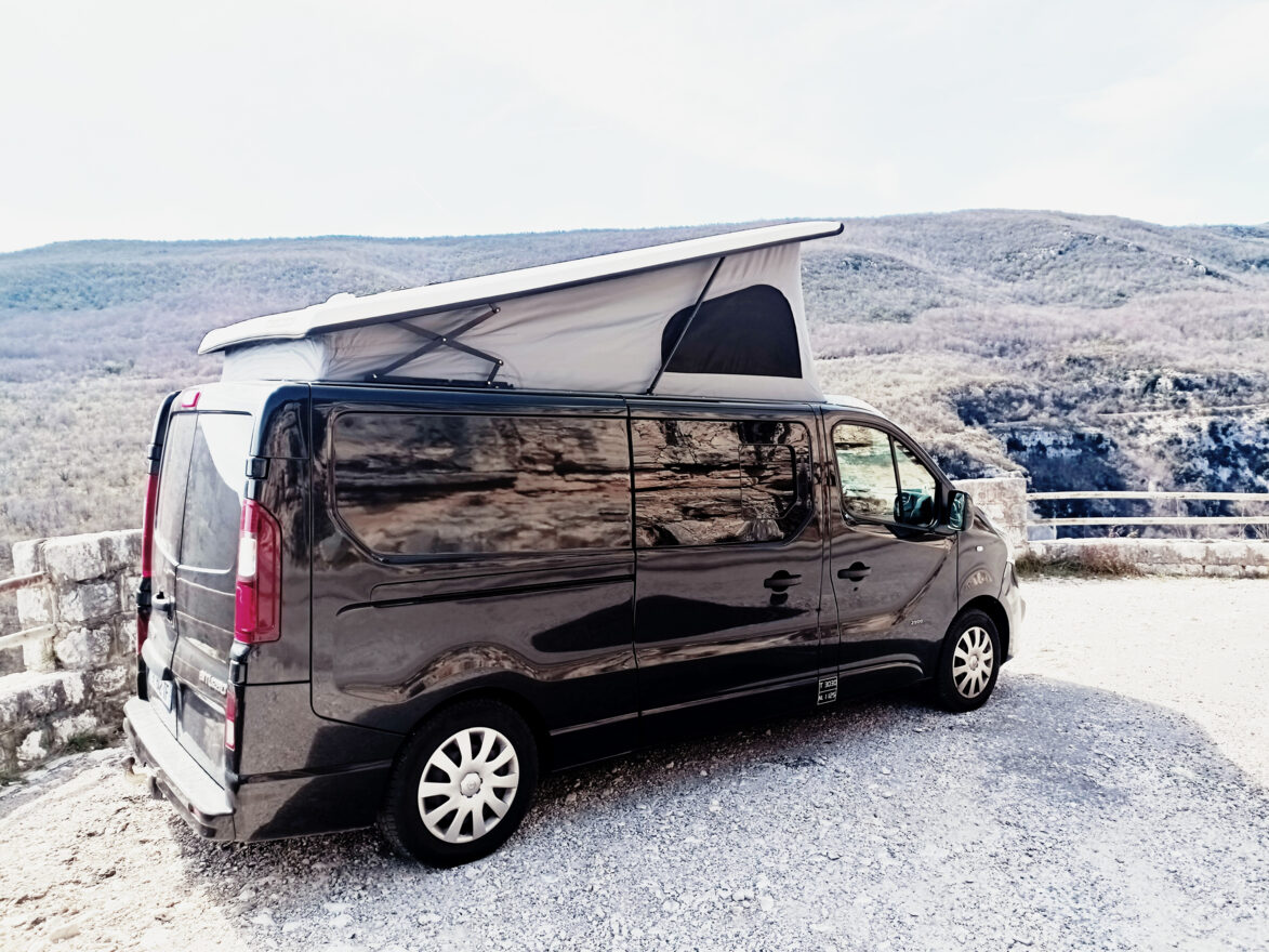 photos.accessories_ext