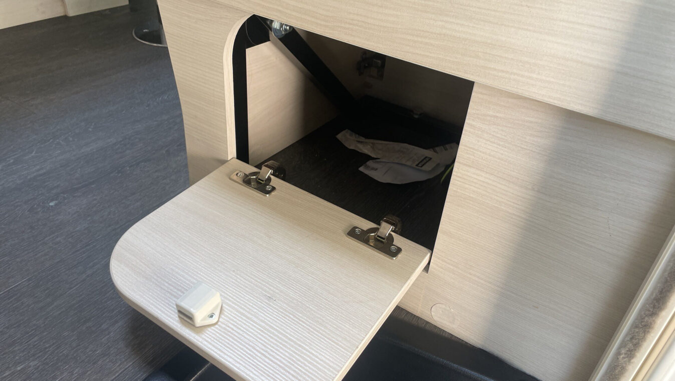 photos.accessories_ext