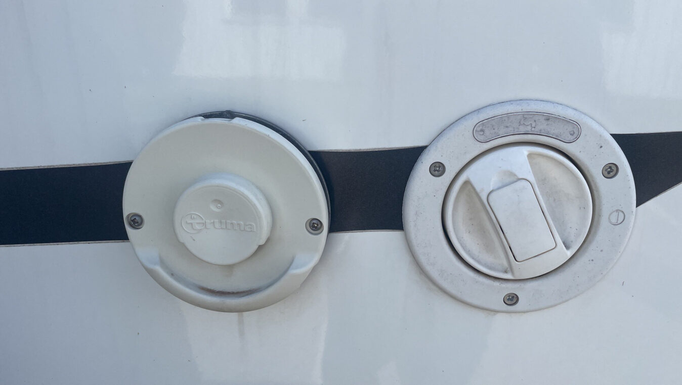 photos.accessories_ext