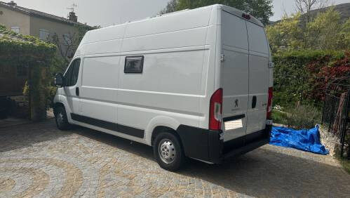 photos.external
