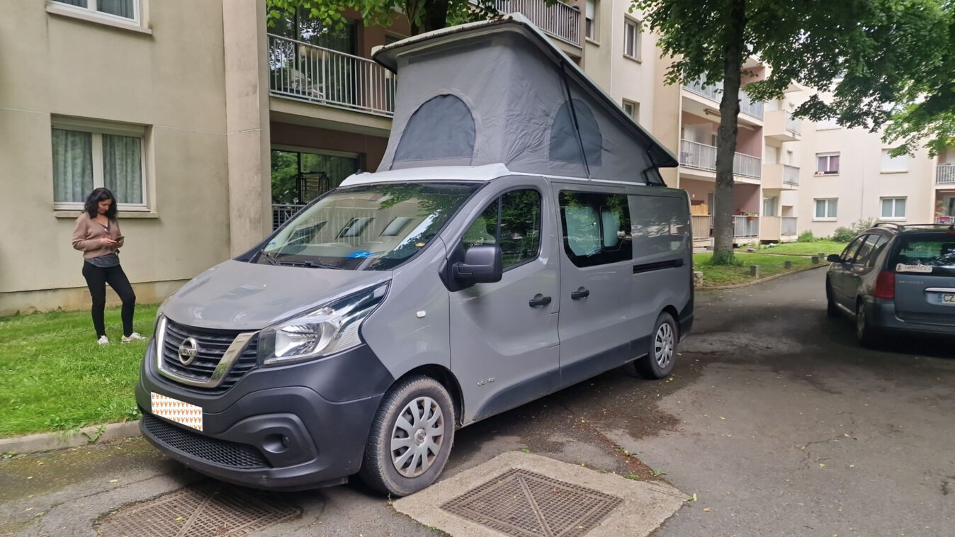 photos.external
