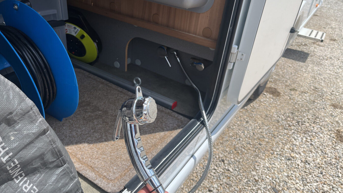 photos.accessories_ext