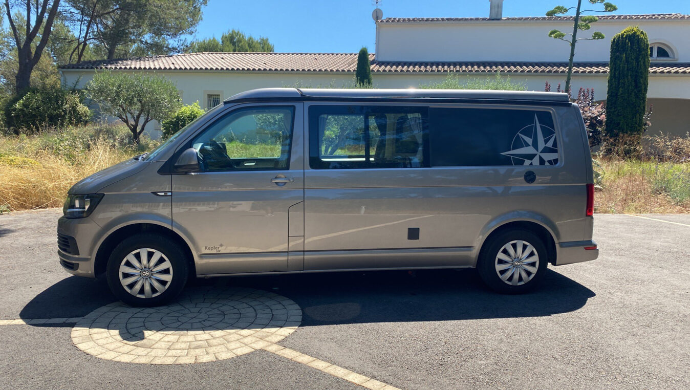photos.external