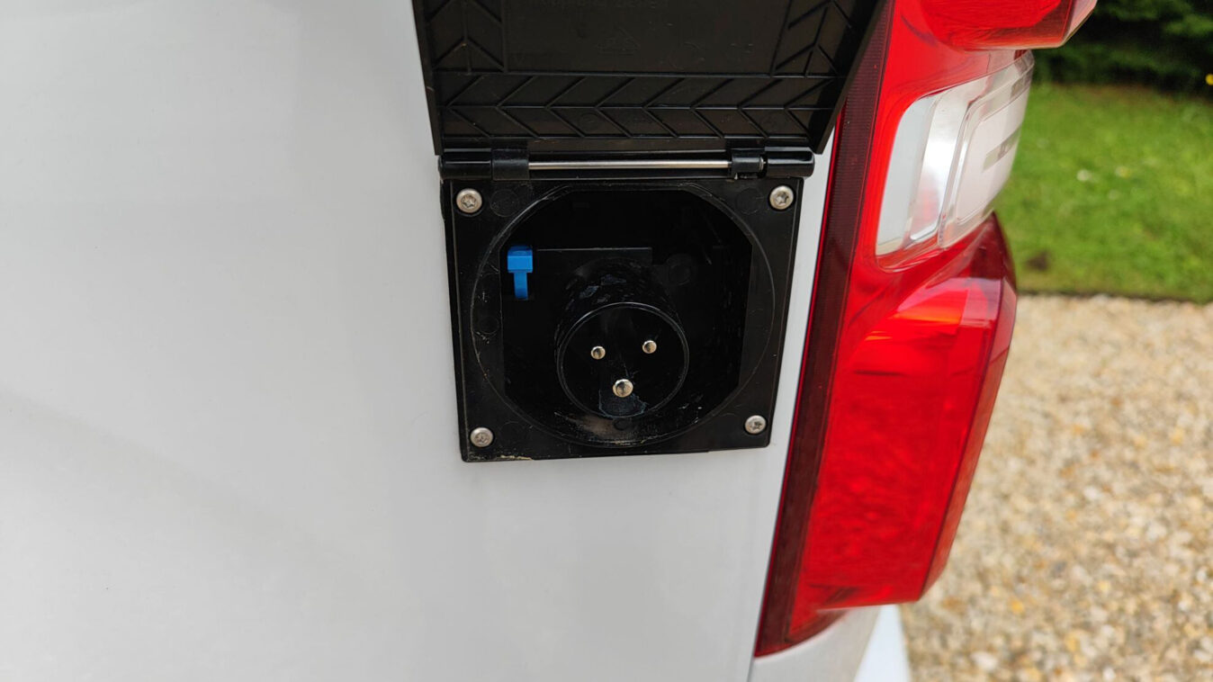 photos.accessories_ext