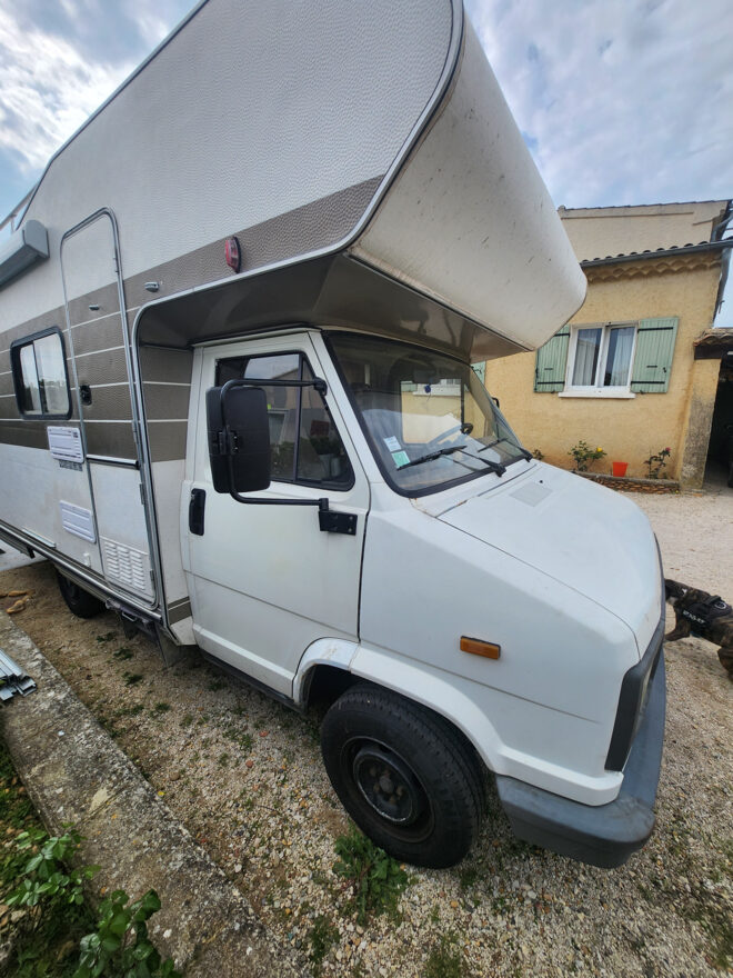 photos.external