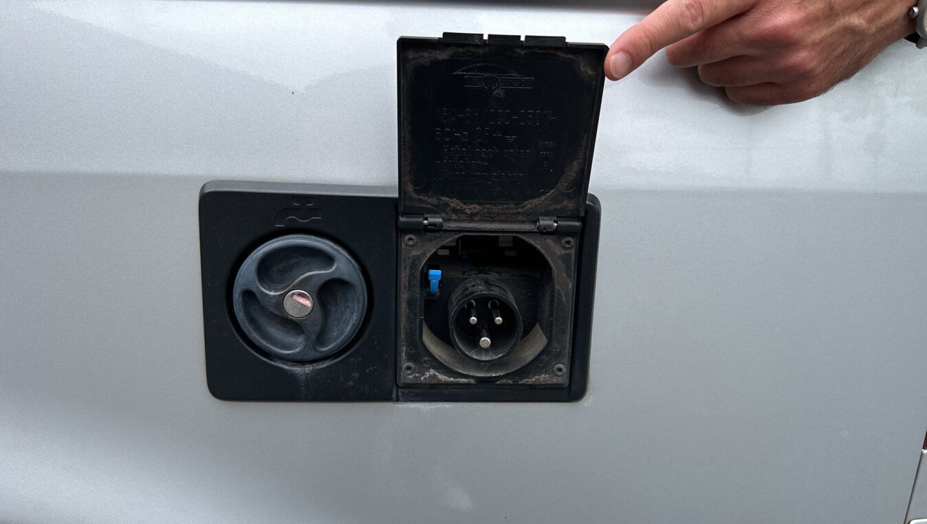 photos.accessories_ext