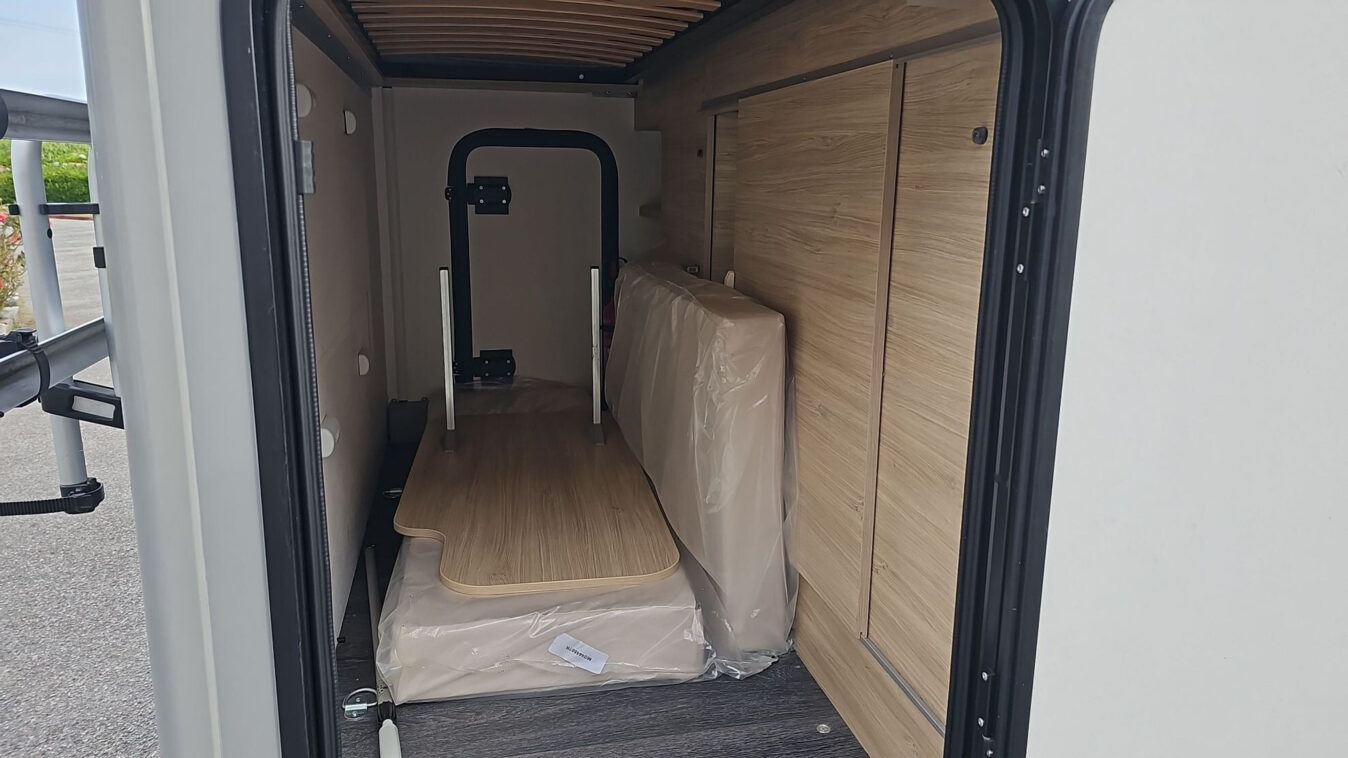 photos.accessories_ext