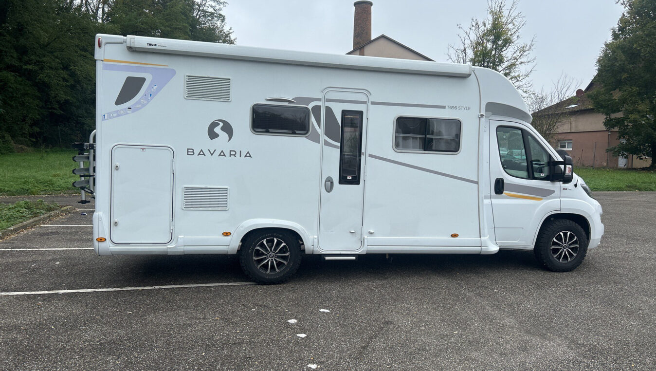 photos.external