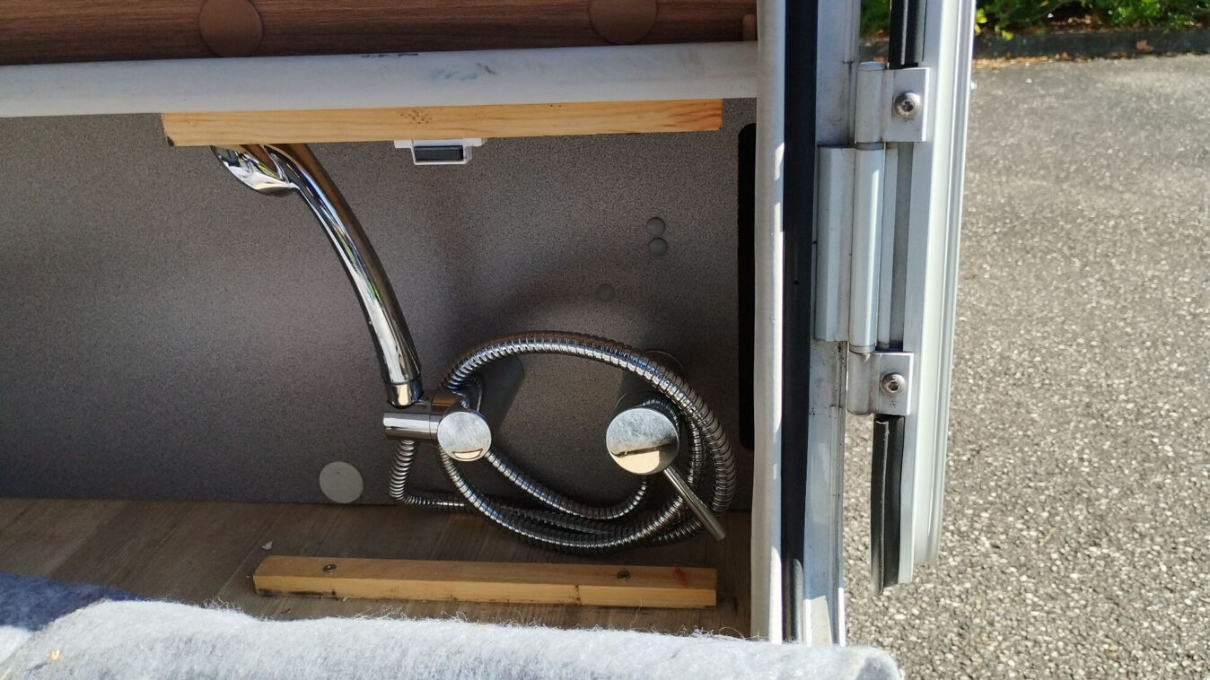 photos.accessories_ext