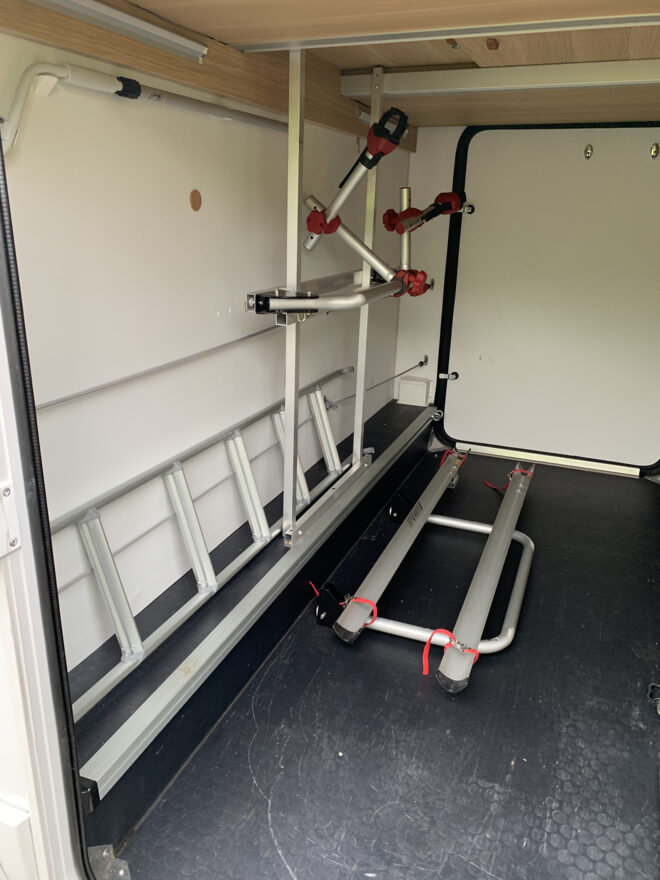 photos.accessories_ext