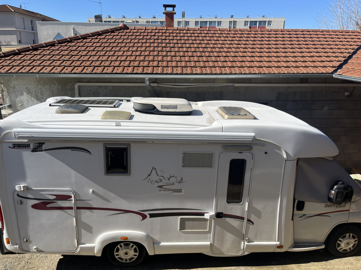 photos.external