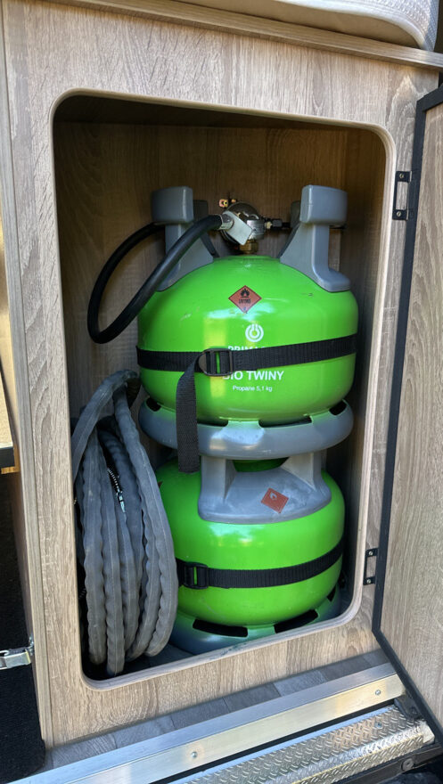 photos.accessories_ext