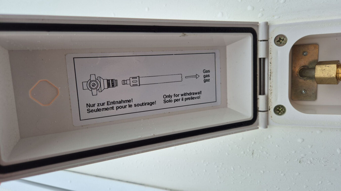 photos.accessories_ext