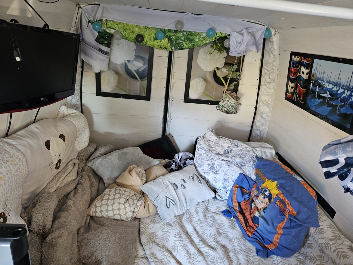 photos.couch