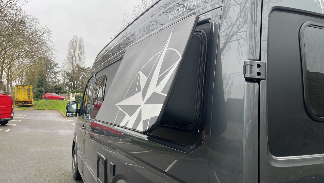 photos.accessories_ext