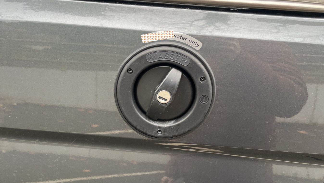 photos.accessories_ext