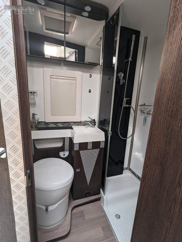 photos.bathroom