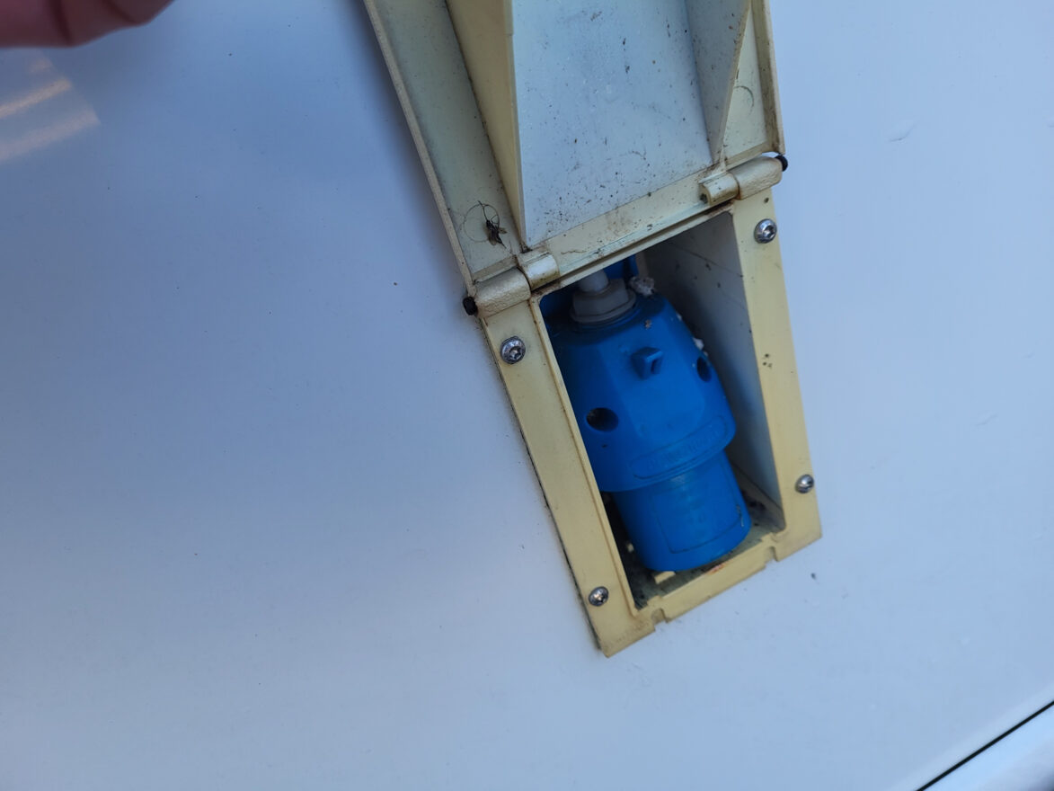 photos.external