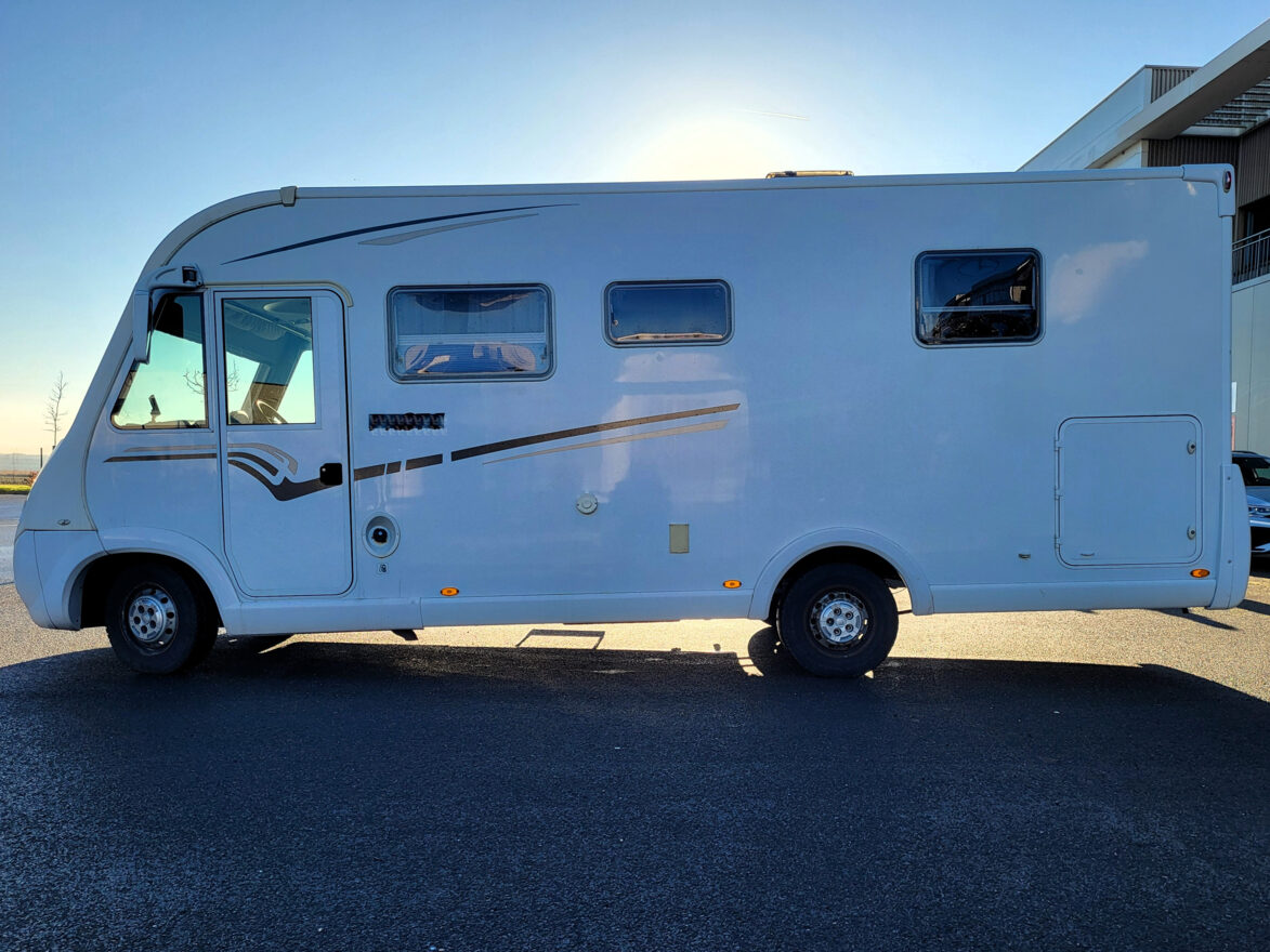 photos.external
