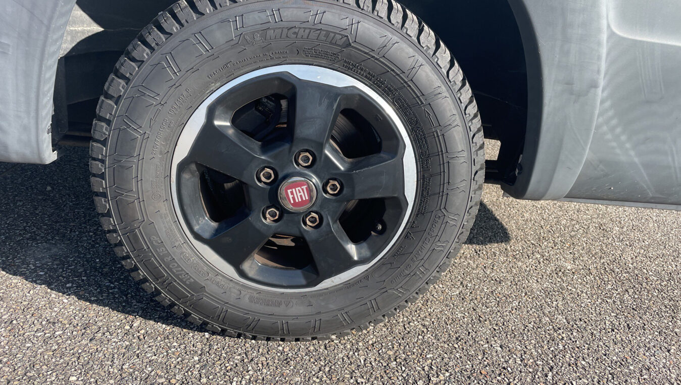 photos.accessories_ext