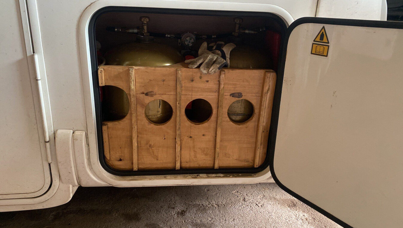 photos.accessories_ext