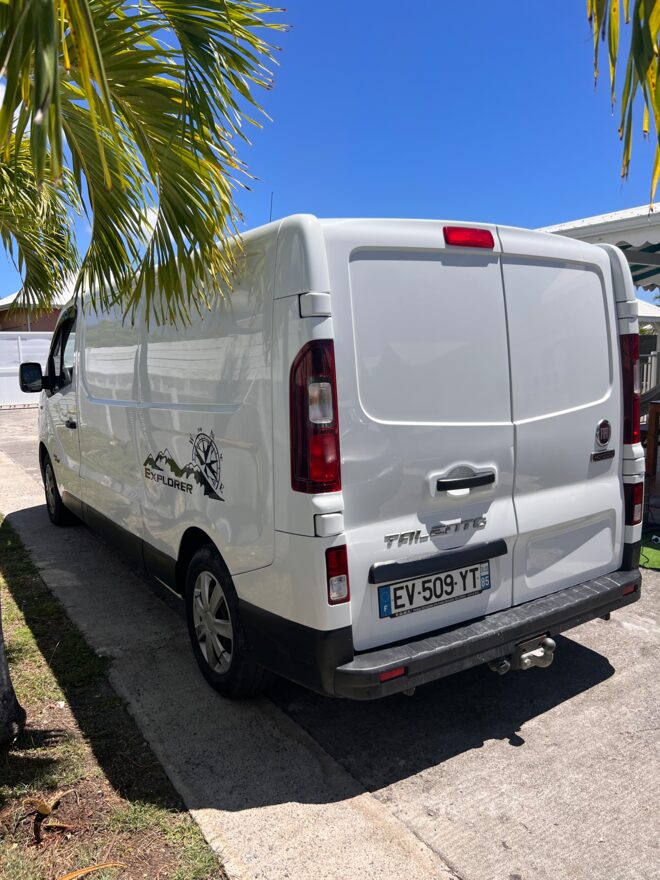 photos.external