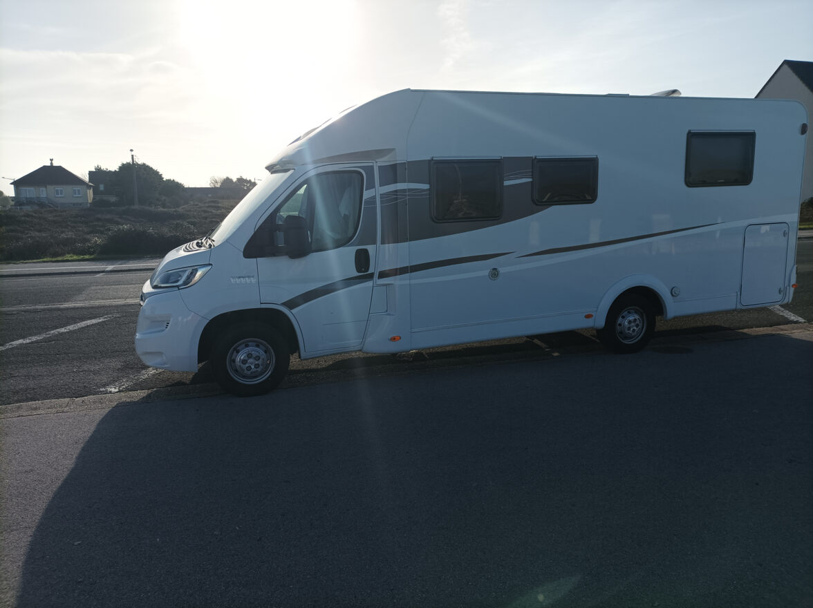 photos.external